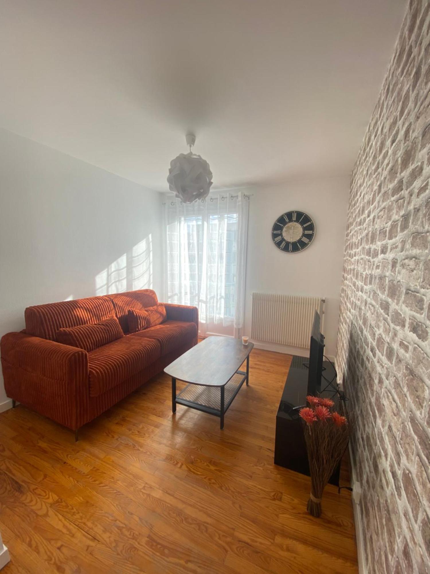 Appartement Spacieux Et Chaleureux - 4Pers - Refait A Neuf - Parking Privatif - Proches Axes, Commerces Et Services - Check In 24-24 Lempdes المظهر الخارجي الصورة